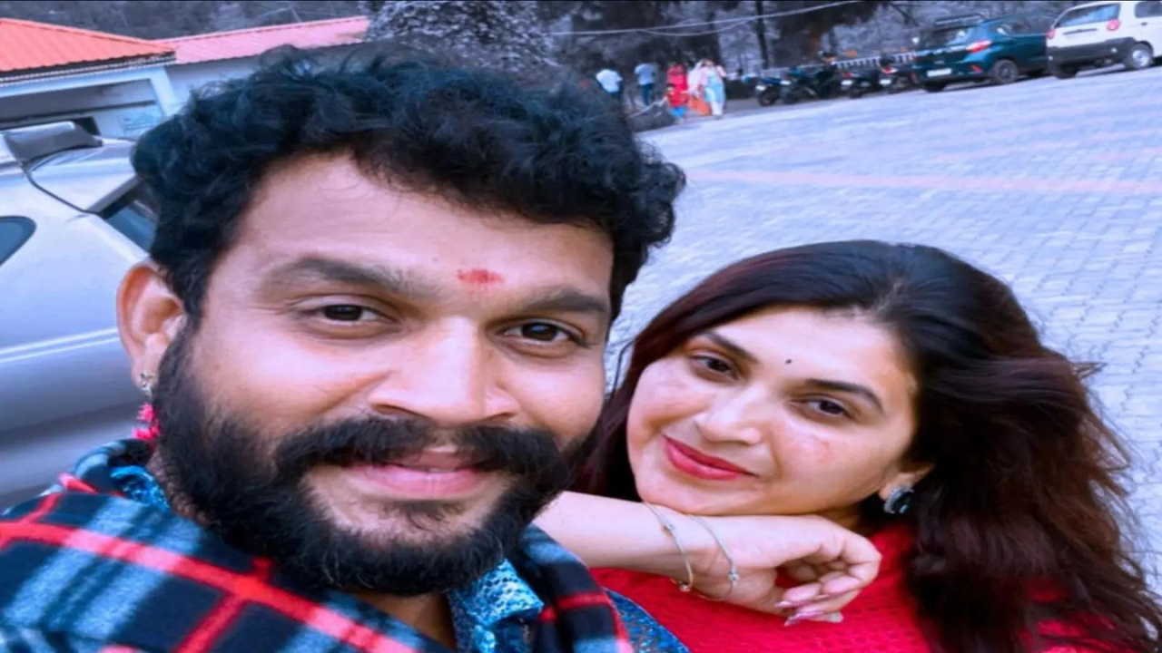 Telugu actor kills self week after partner dies in car crash