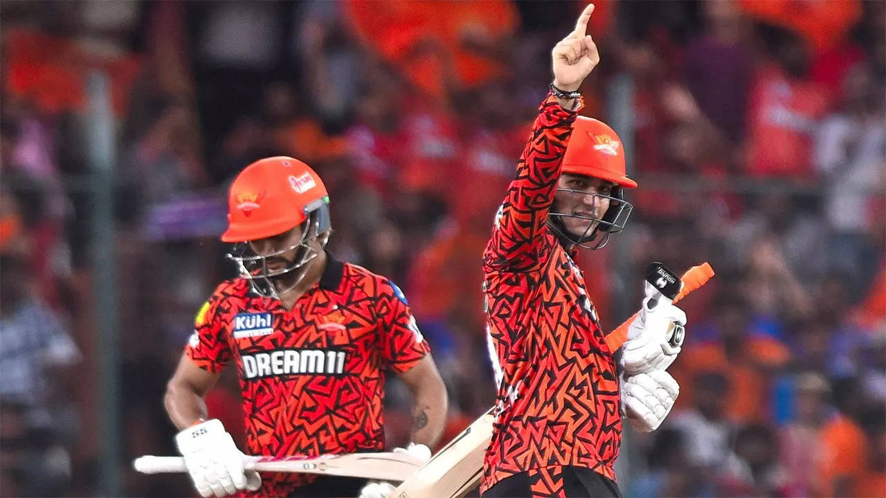Sunrisers rise to No. 2: SRH end IPL league phase on a high