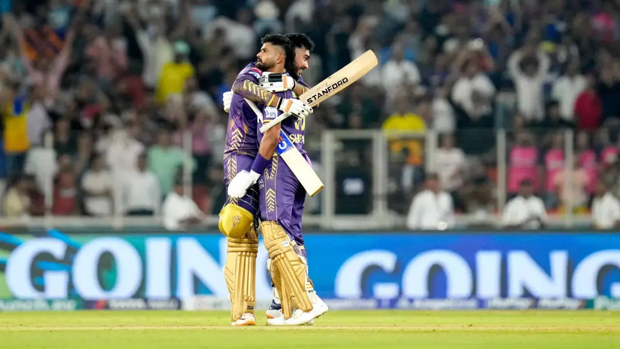 KKR enter fourth IPL final with thumping win over SRH