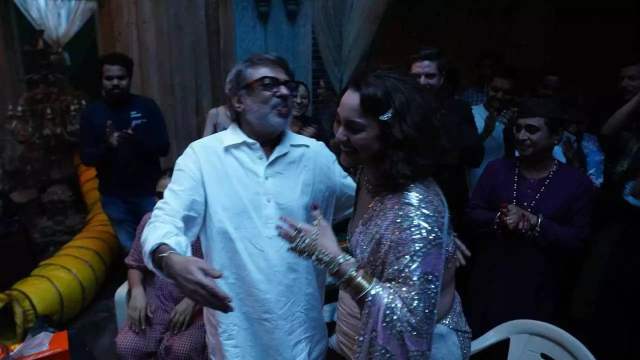 Here's how Bhansali reacted to Sonakshi's song
