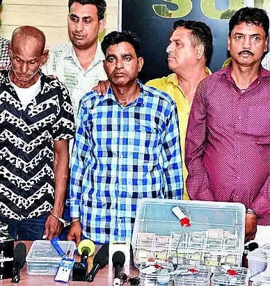 FICN printing unit busted, three held