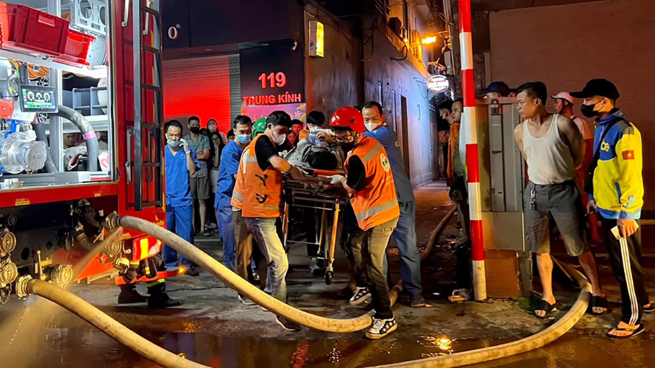 Apartment fire in central Hanoi kills 14 people
