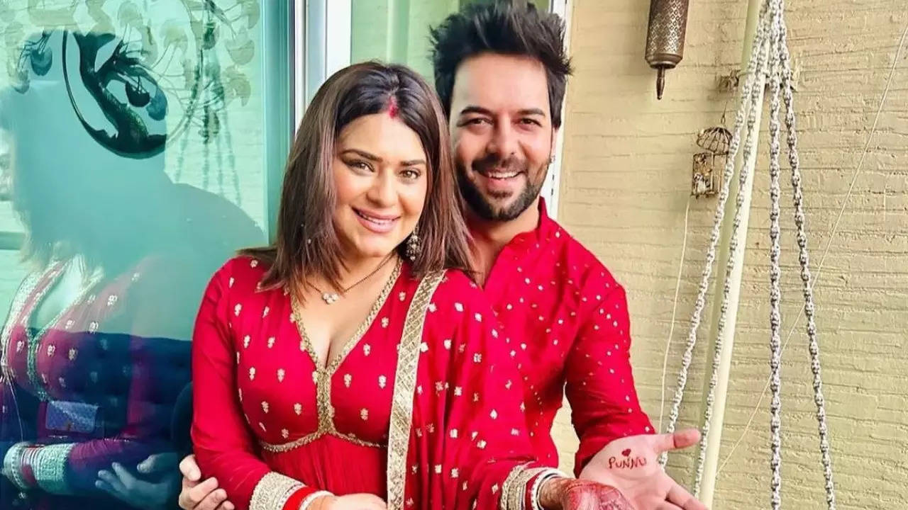 Exclusive - Kundali Bhagya actor Sanjay Gagnani reacts to his divorce rumours with wife Poonam Preet; says 'With God's grace sab kuch sahi chal raha hai'