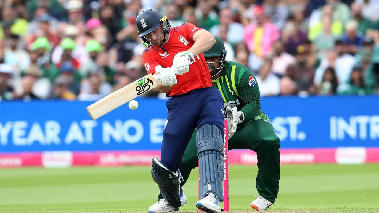 2nd T20I: Buttler knock guides England to 23-run win over Pakistan