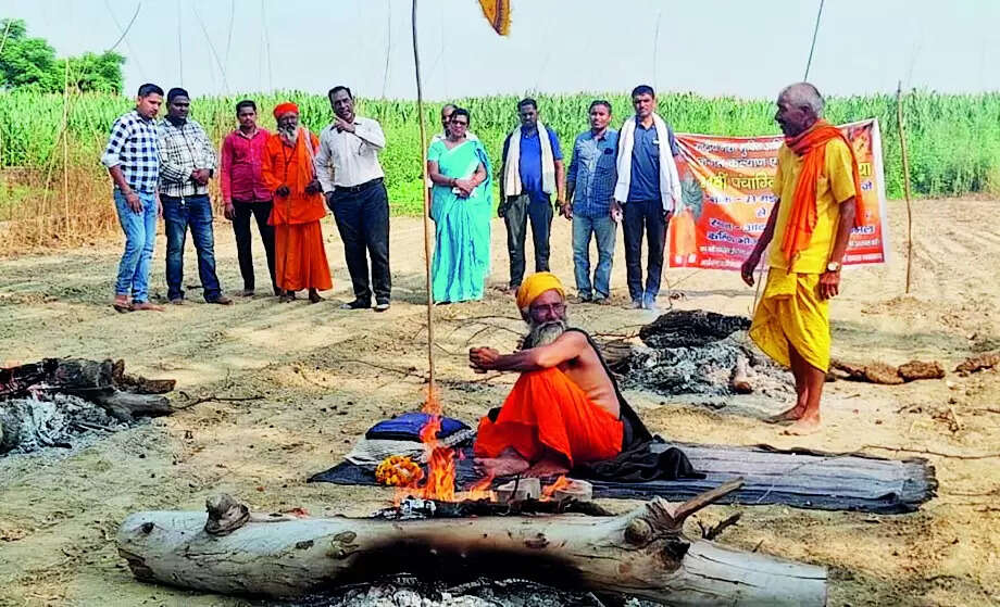 Priest on &lsquo;tapasya for climate change&rsquo; dies of heat stroke