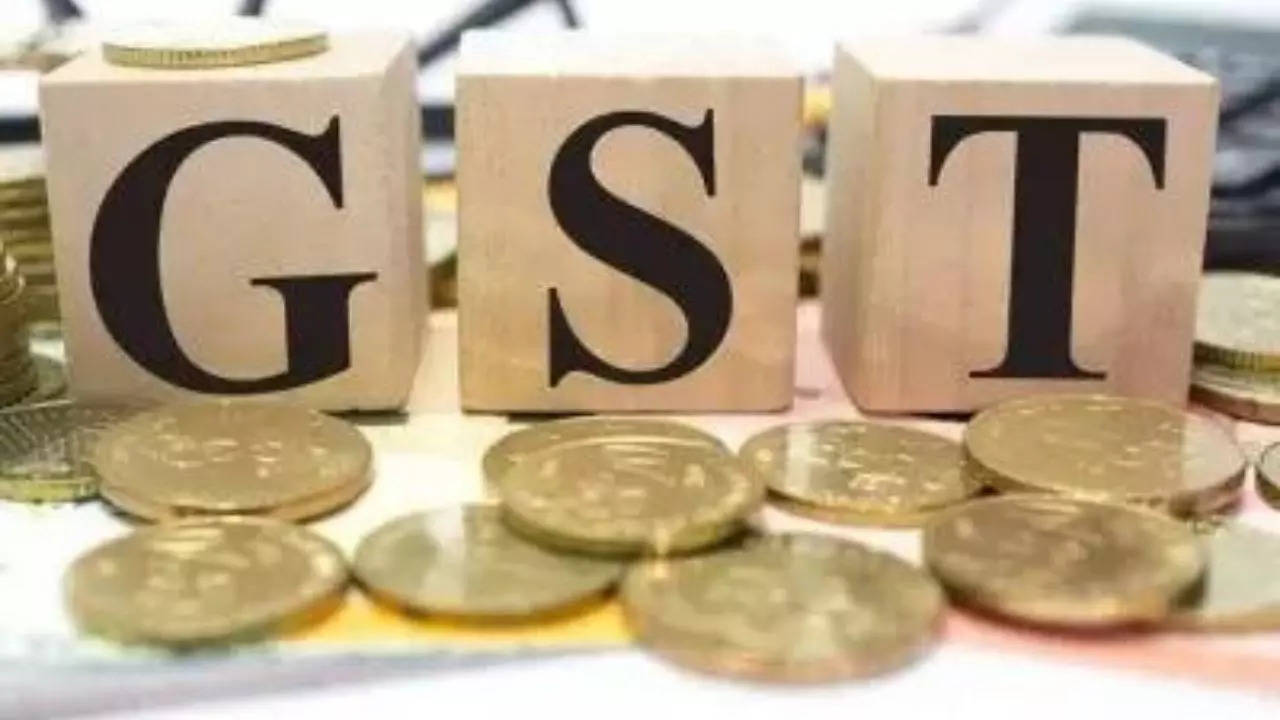 GST collections rise 10% to 1.7 lakh crore in May