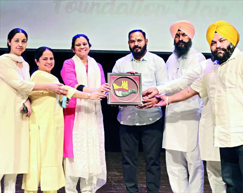 Chd MC marks its Foundation Day