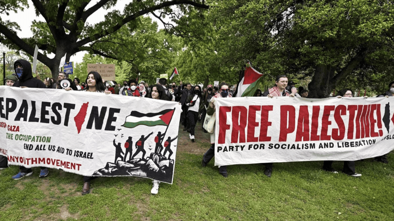 Pro-Palestinian protesters to surround White House; fencing put up