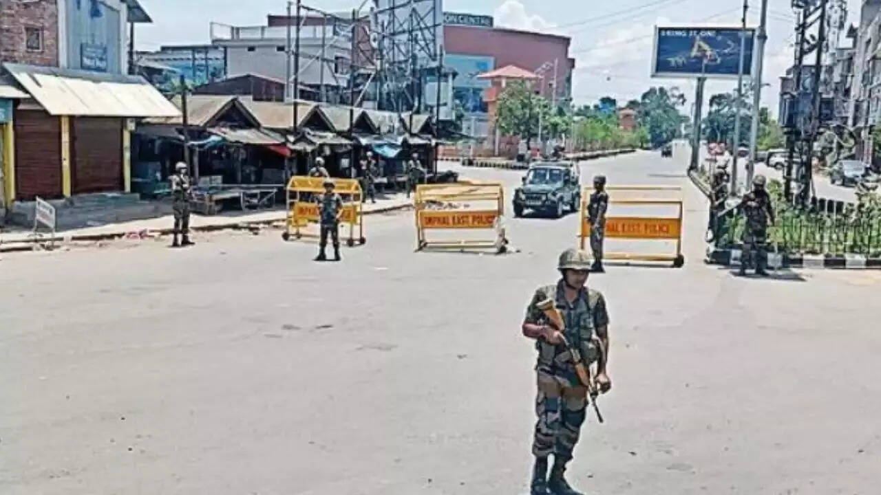 Police outpost torched in Manipur, several houses set on fire