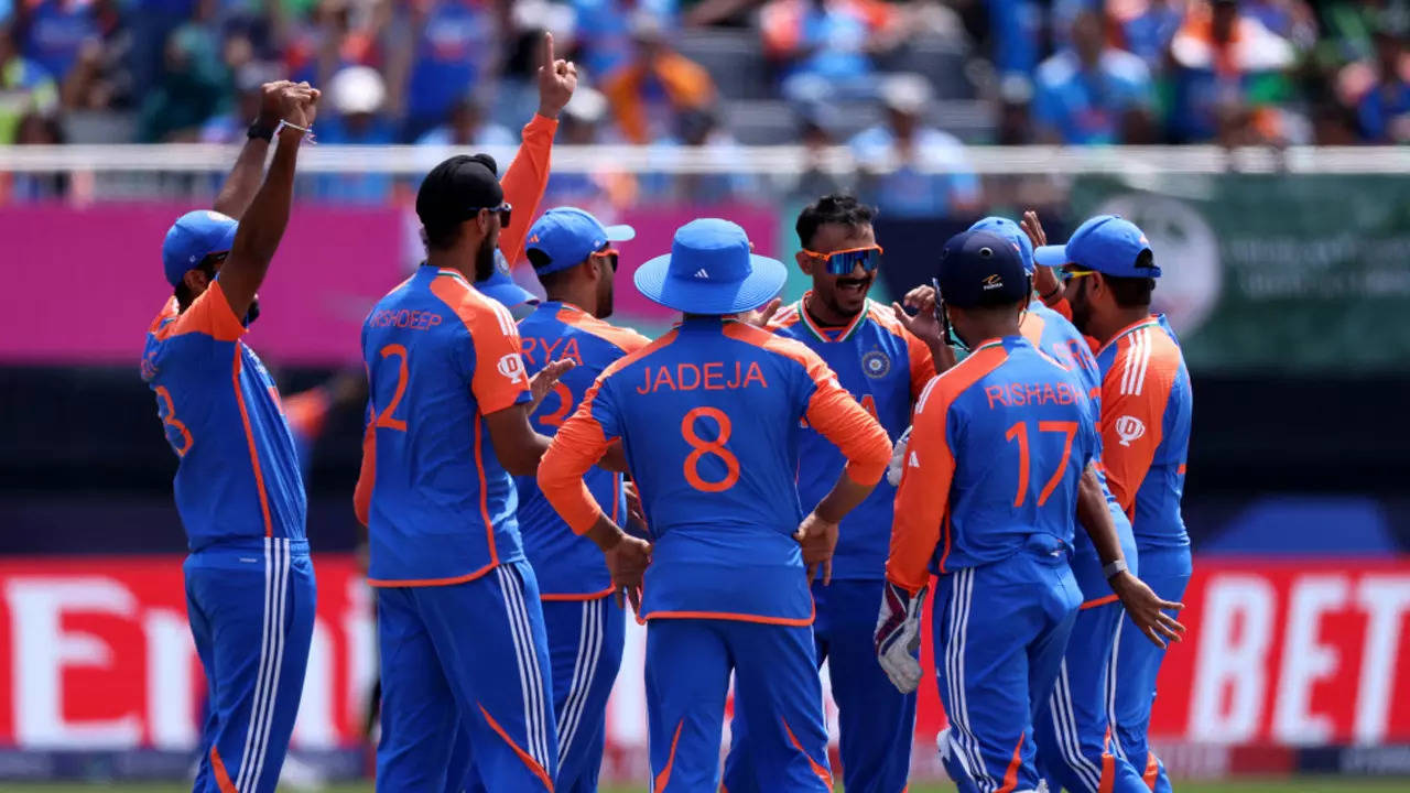 Pakistan 71/2 in 11.3 Overs | India vs Pakistan Live Score, T20 World Cup 2024: Axar Patel removes Usman Khan; Pakistan two down vs India – The Times of India