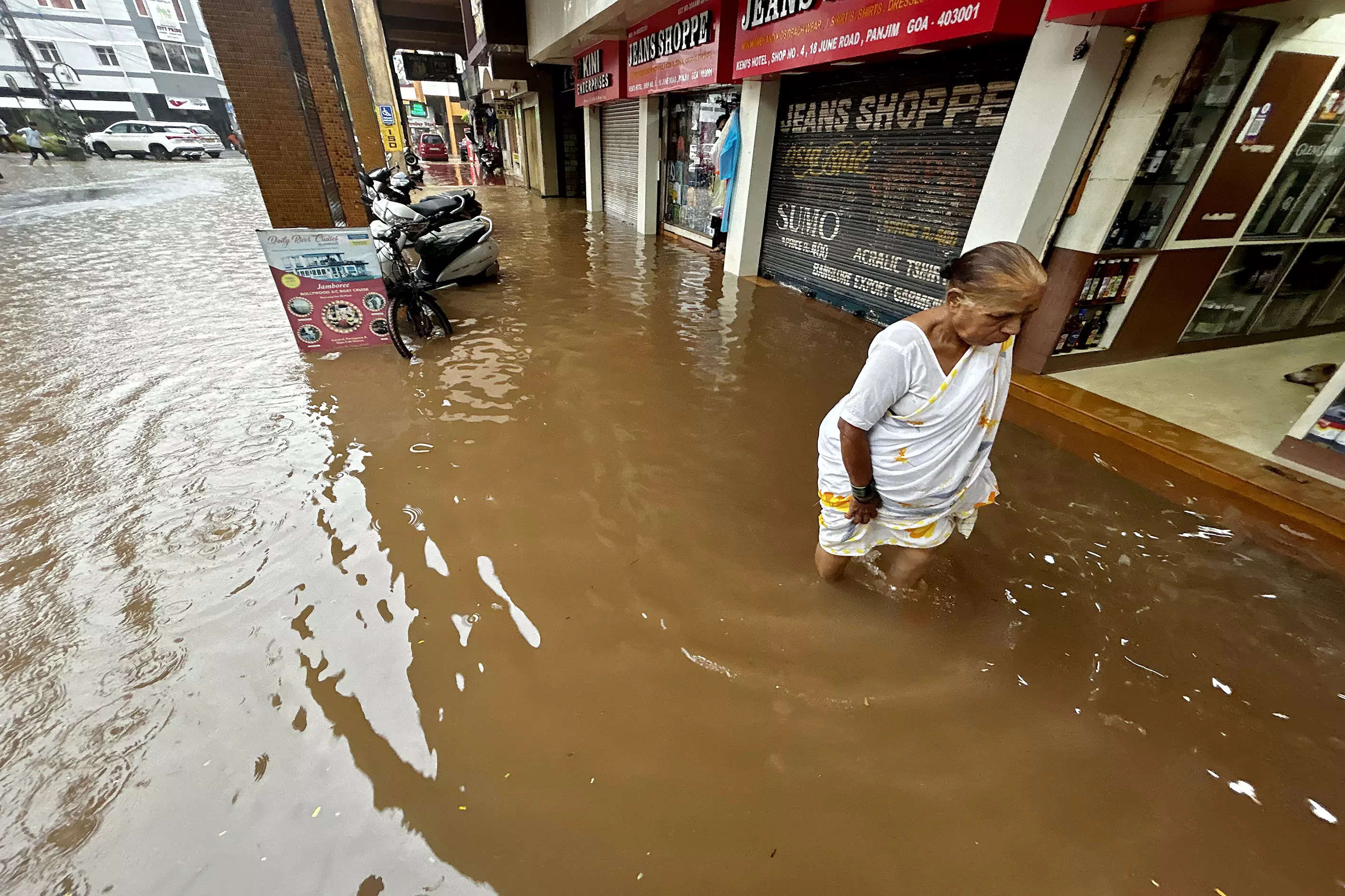 Two days of ‘red alert’ rain in Goa triggers waterlogging, tree falls