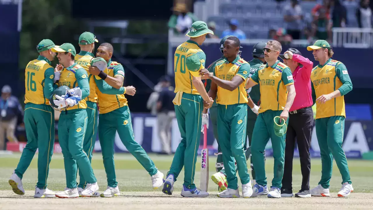 T20 WC: South Africa trump Bangladesh by 4 runs in a low-scoring thriller