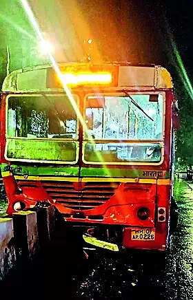 2 hurt as BEST bus skids and jumps divider