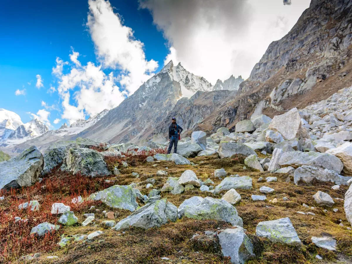 A guide to the Hampta Pass Trek in Himachal Pradesh