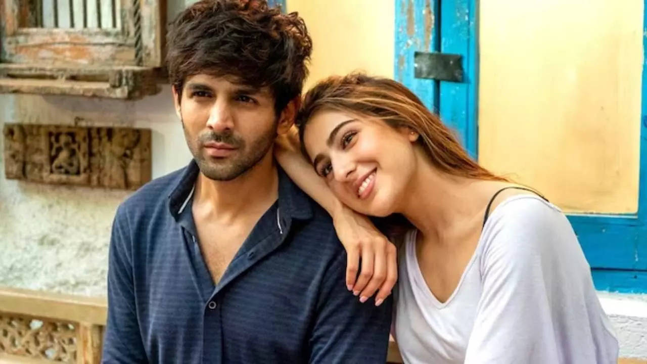 Kartik Aaryan reacts to his 'notorious' image of dating Sara Ali Khan, Janhvi Kapoor, Ananya Panday: 'I have been unlucky in love' | Hindi Movie News Filmymeet