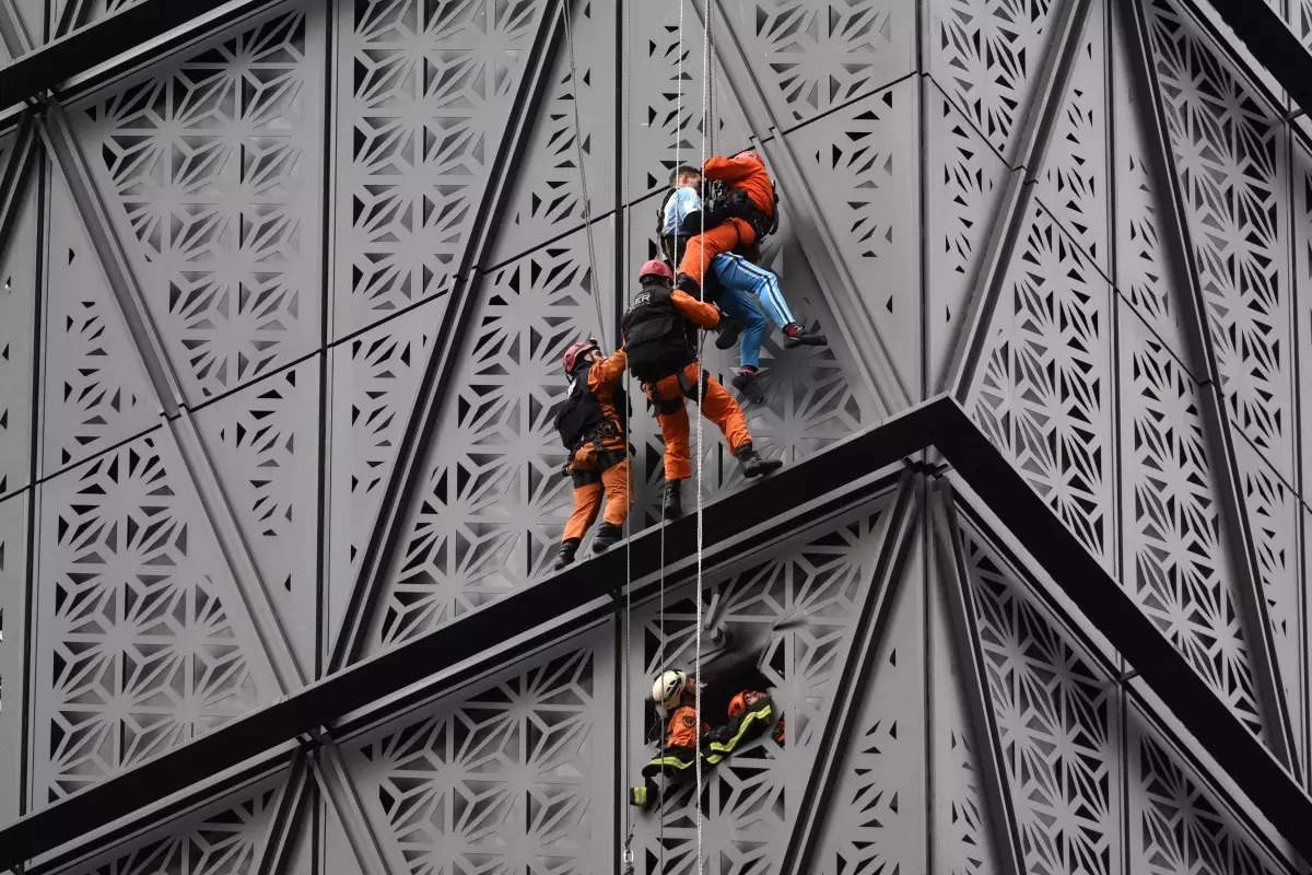 Polish 'Spider-Man' arrested for trying to climb 30-storey building without ropes