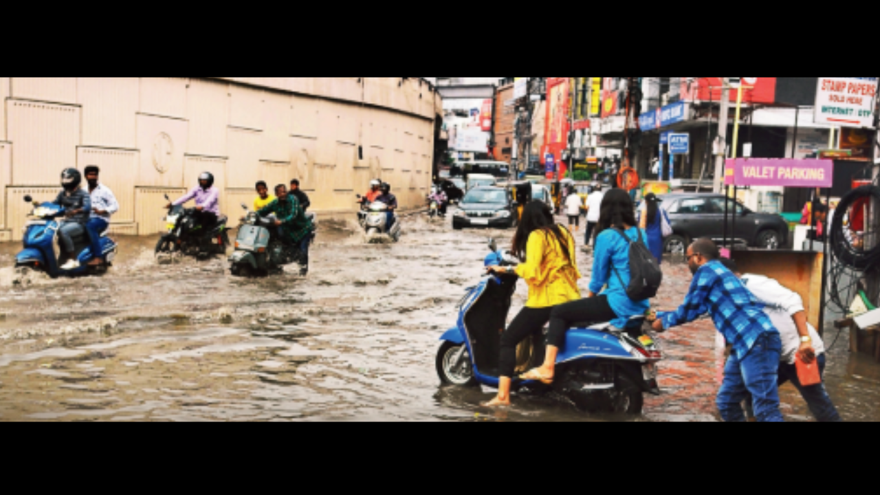 Monsoon at doorsteps, Hyderabad unprepared