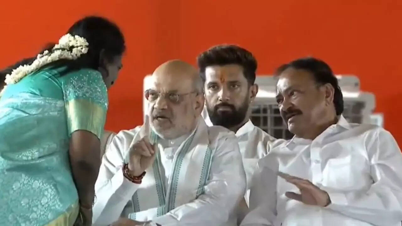 What did Amit Shah and Tamilisai talk about in viral video?