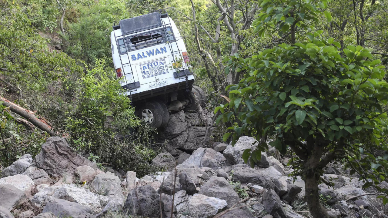 Big crackdown: Forces widen net to nab terrorists; police detain 50 in connection to Reasi attack