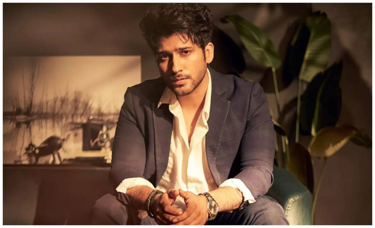 Namish Taneja: Men should also come forward and discuss their mental health issues and not ignore them