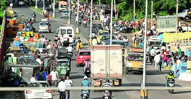 Traffic issues on MG Road continue to plague motorists