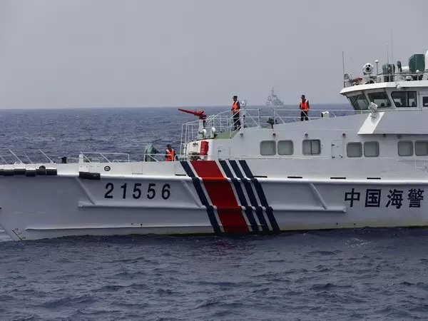 New Chinese coast guard rules allow detention of foreigners in South China Sea
