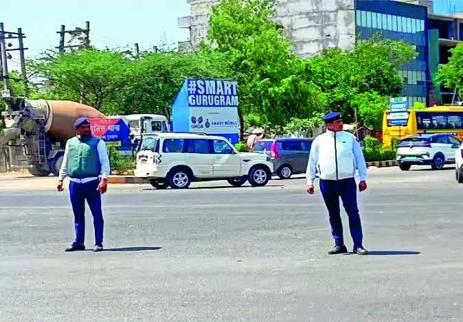 Police protection: 'AC jackets' with ice pads and fans to beat the heat in Gurgaon