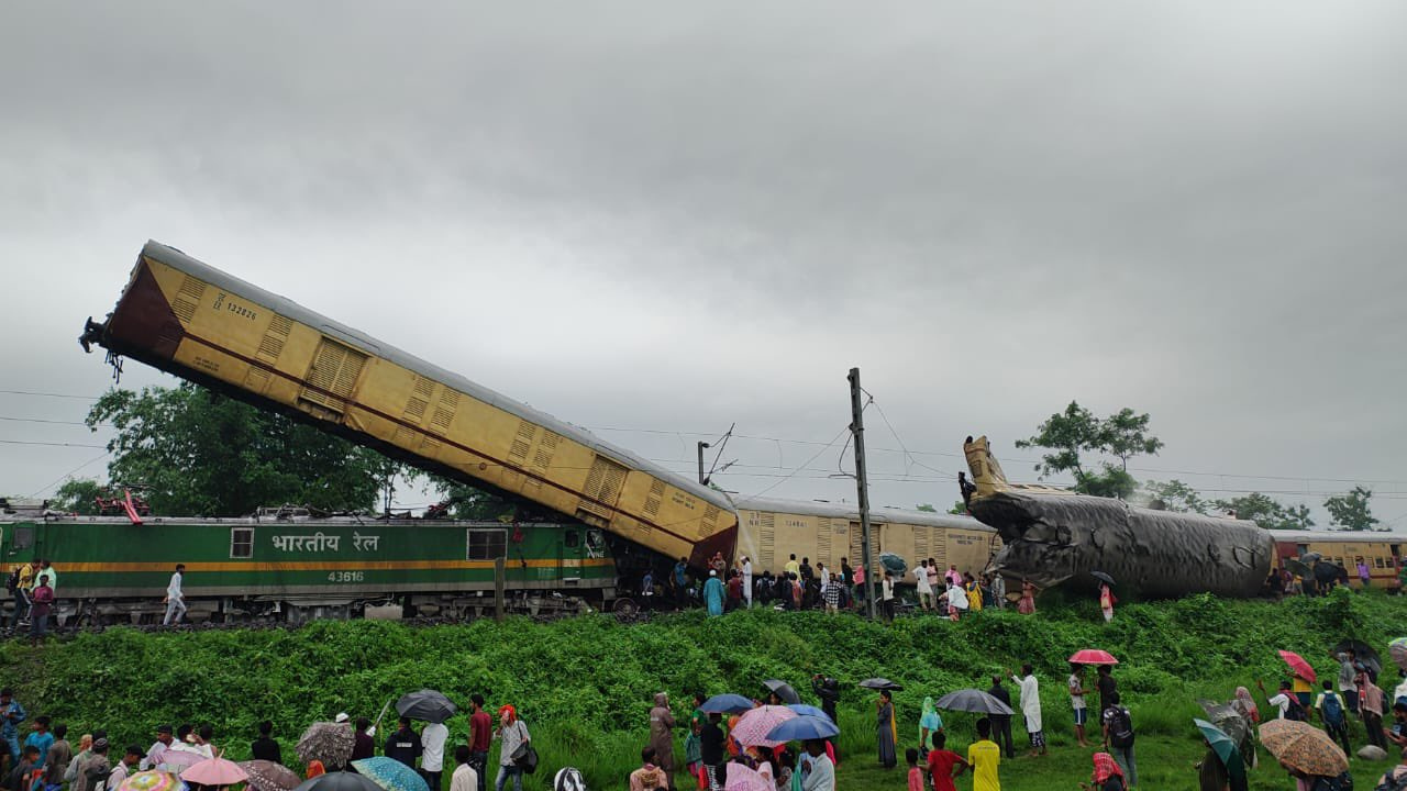 Kolkata bound Kanchanjunga Express derails after goods train hit it from behind near Siliguri in north Bengal. At least five dead and several injured | India News