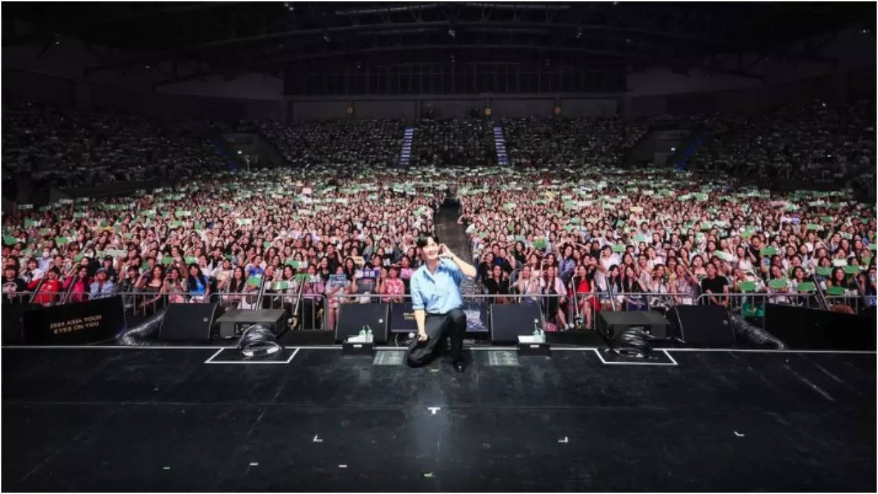 Kim Soo Hyun croons 'Queen of Tears' OTS during a memorable performance in Bangkok during 2024 Asia tour Filmymeet