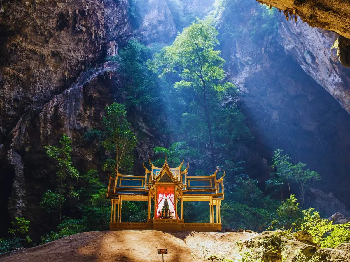 Most impressive cave temples from around the world