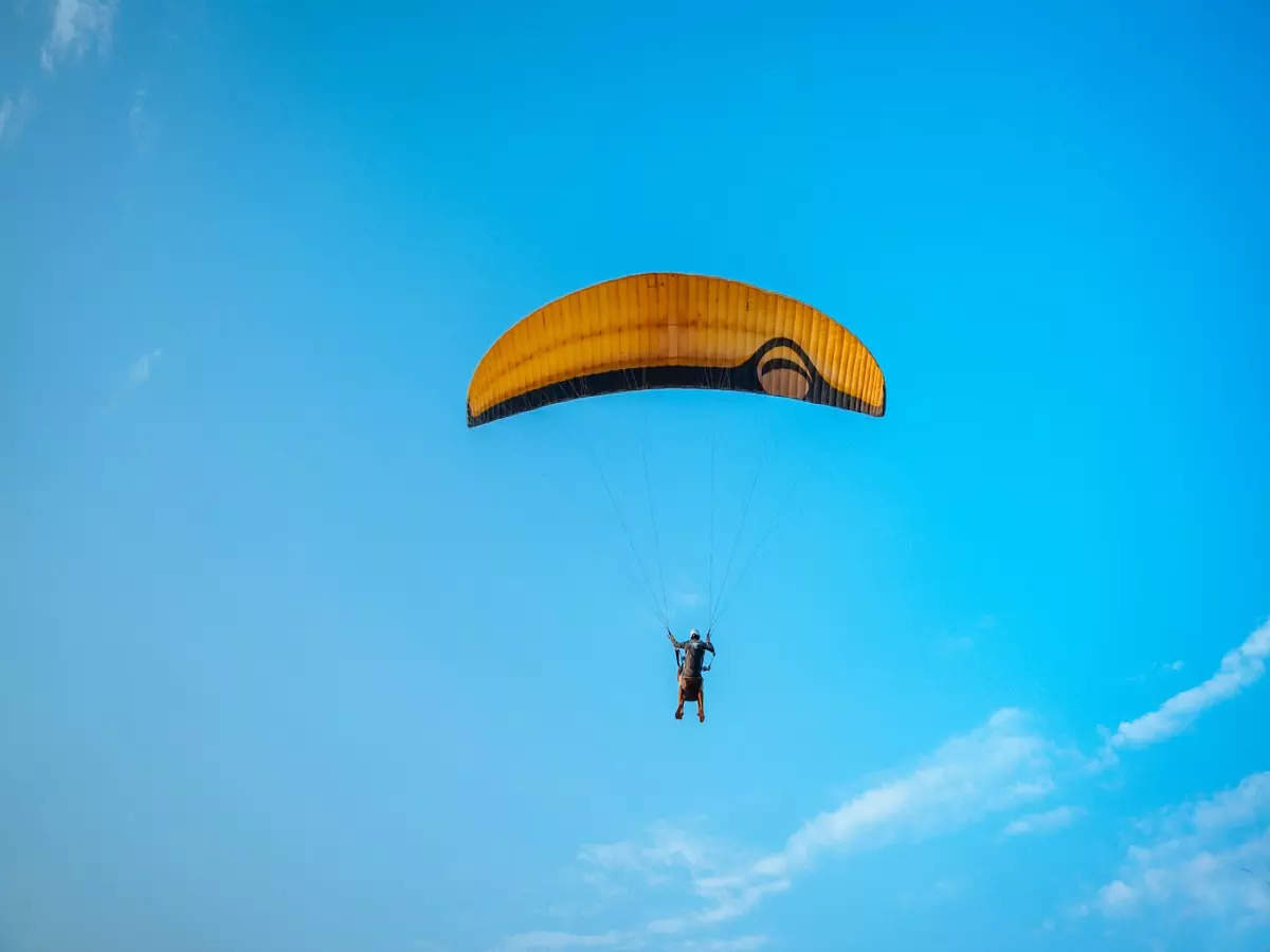 A look at best 5 places to enjoy paragliding in Uttarakhand