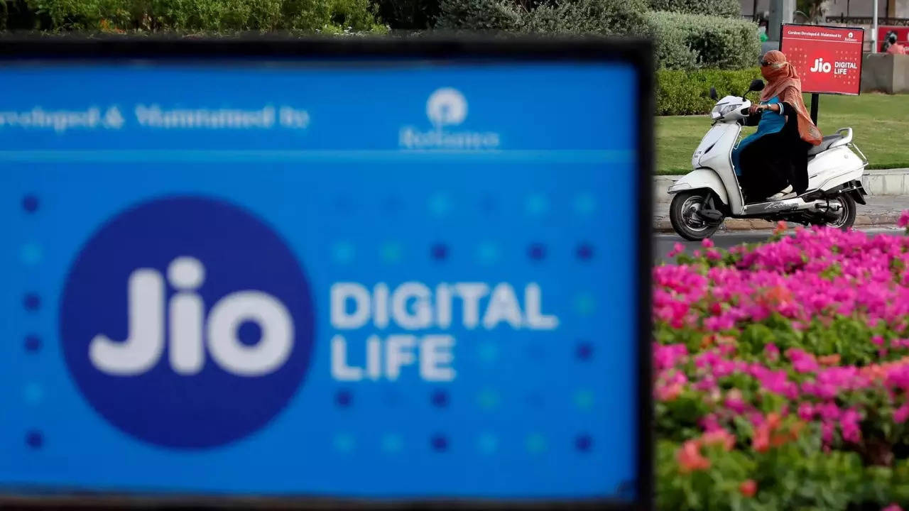 Jio, some other tech cos face outages