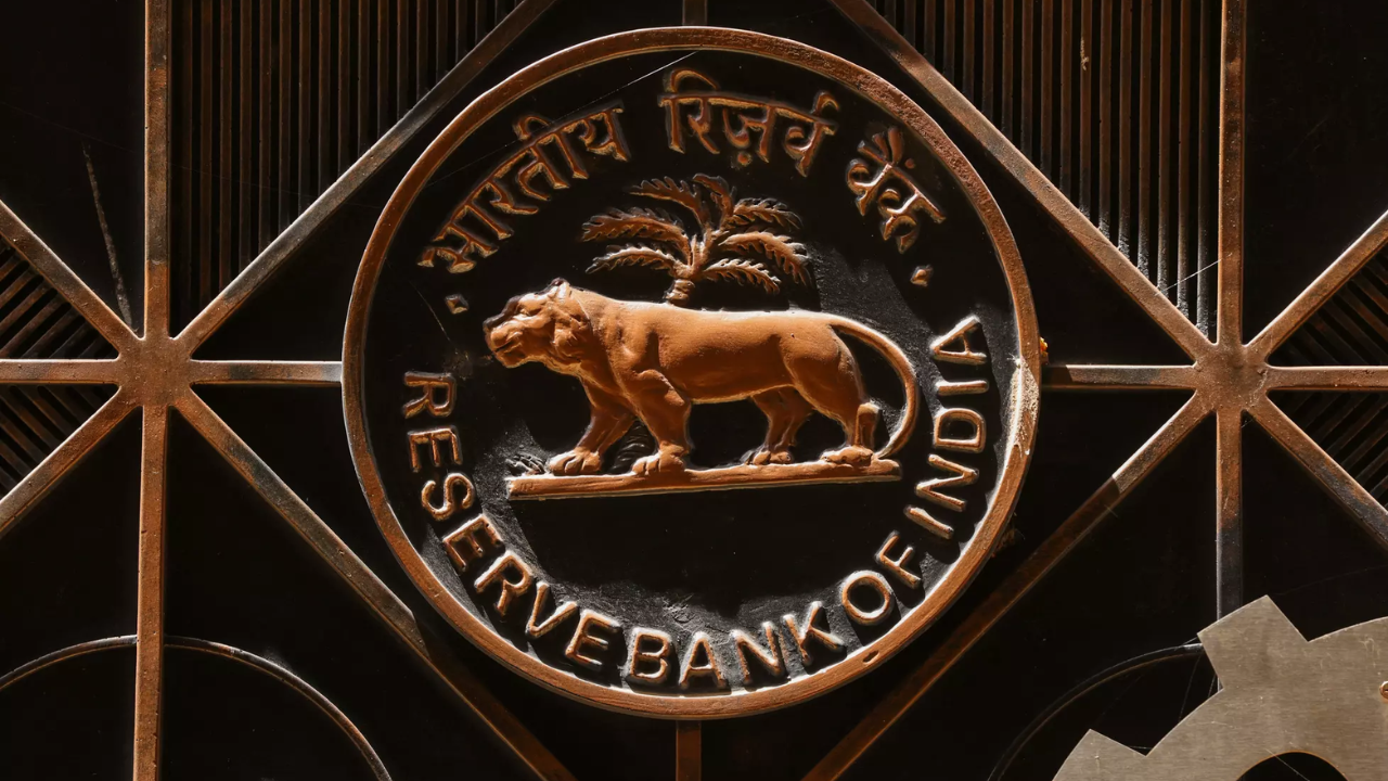 Retail inflation easing, food prices remain a concern: RBI