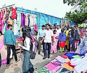 MCC proposes monthly fee for street vendors in 9 zones
