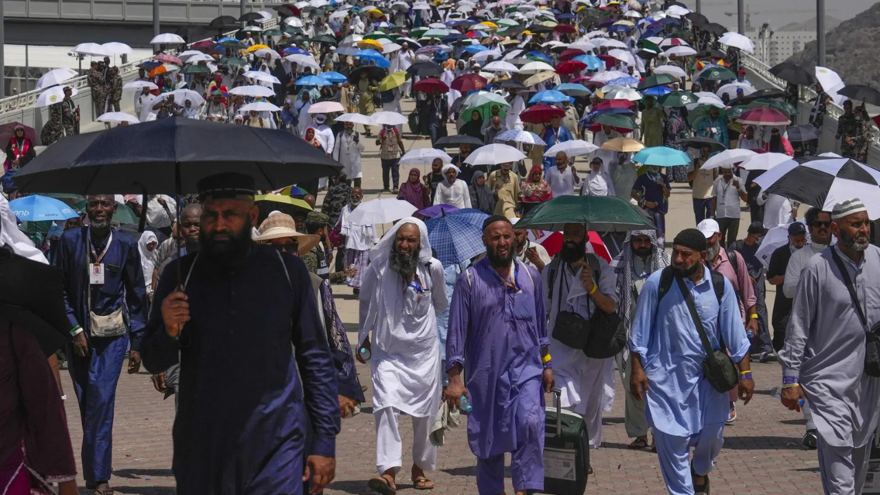 Hajj pilgrimage death toll crosses 1,000 as temperature soars