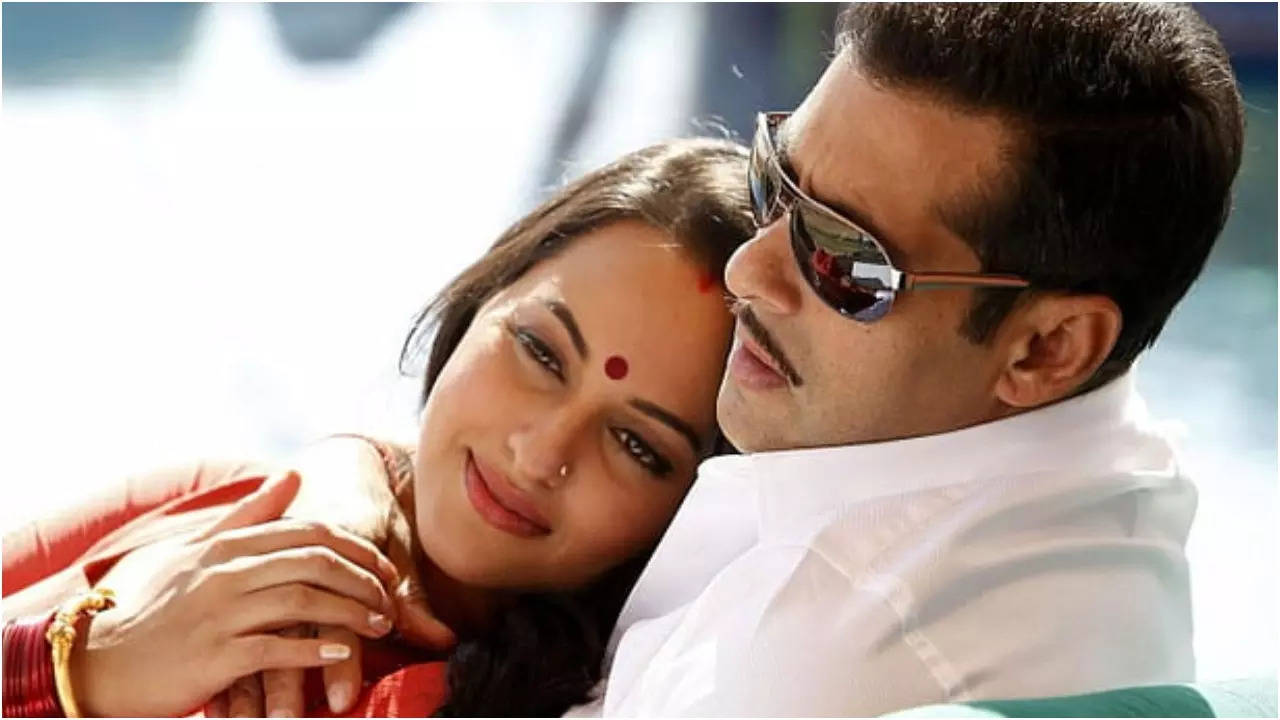 Sonakshi Sinha's Response to Wedding Rumours with Salman Khan | Filmymeet