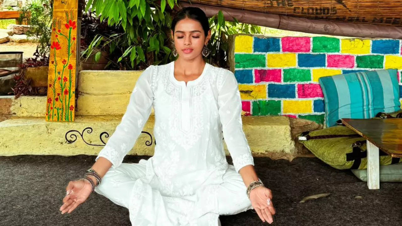 Kasautii Zindagii Kay’s Sonya Saamoor on how Yoga has been a transformative experience, says ‘I felt a growing sense of strength and flexibility’
