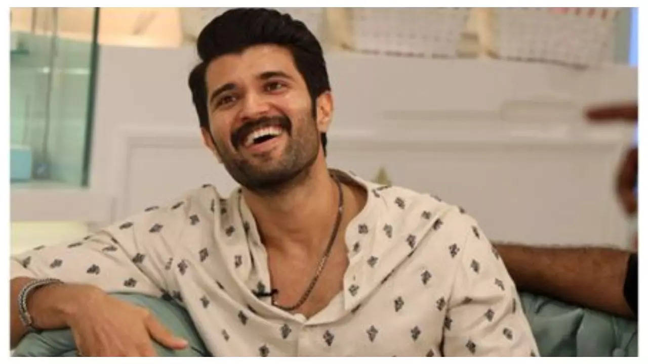 Did you know Vijay Deverakonda had a crush on THESE Bollywood actresses from the 90s? |