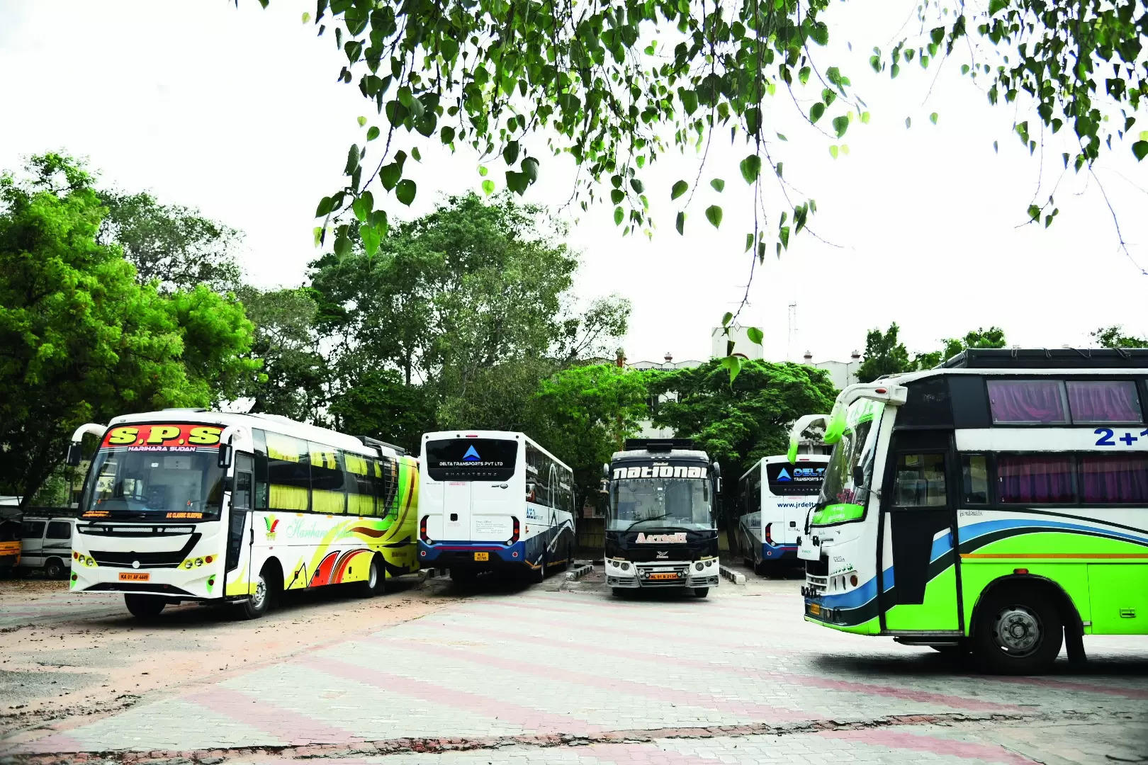 Nine private buses registered outside TN impounded in dist