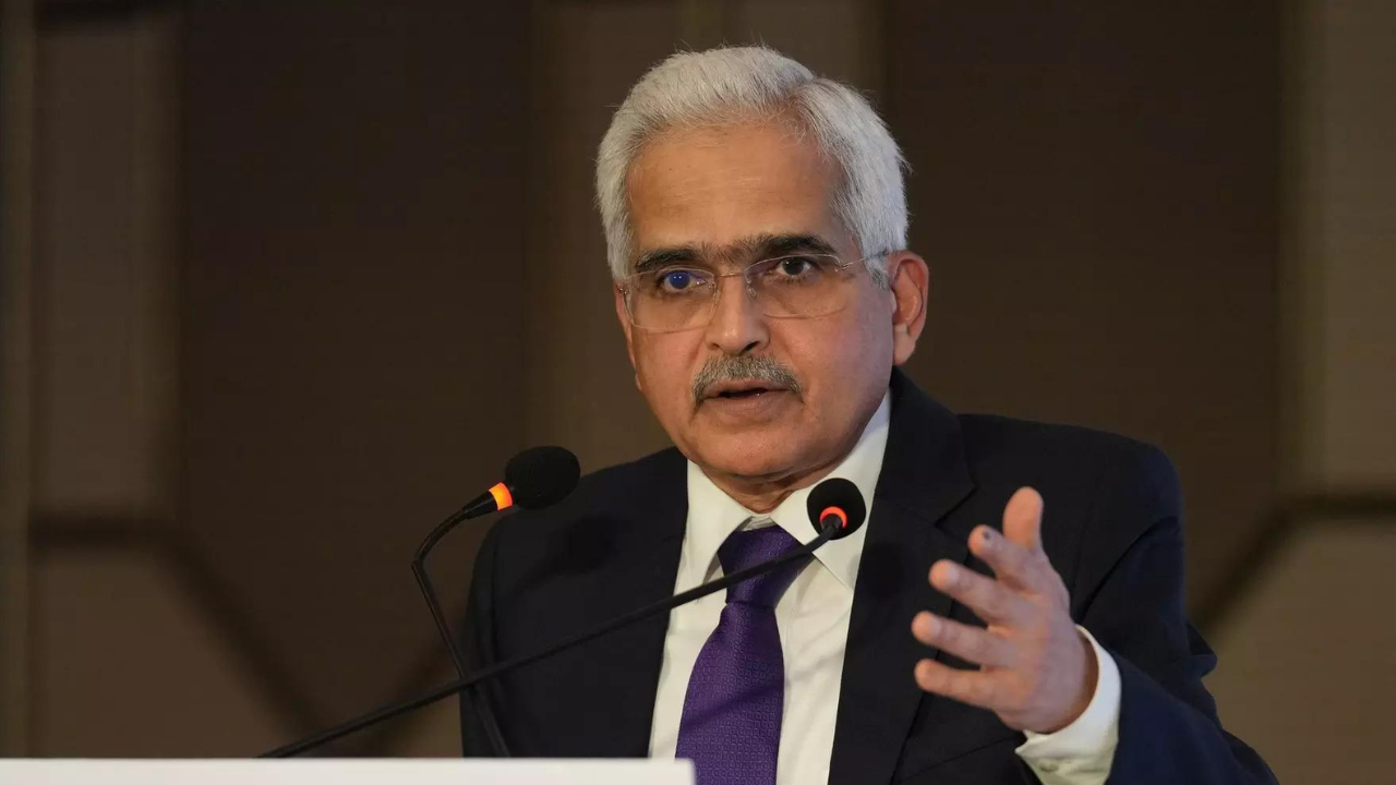 Moving towards 8% growth, RBI to focus on inflation: RBI governor Das