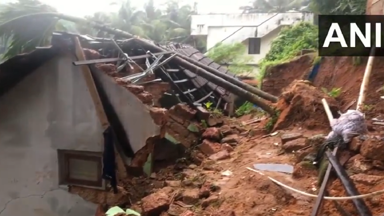 4 killed after wall collapse in Mangaluru