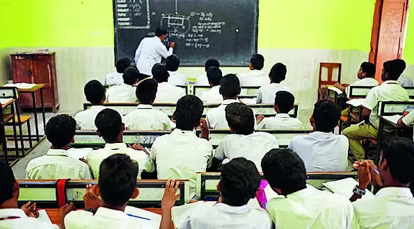 4,580 retd teachers to be hired for high schools