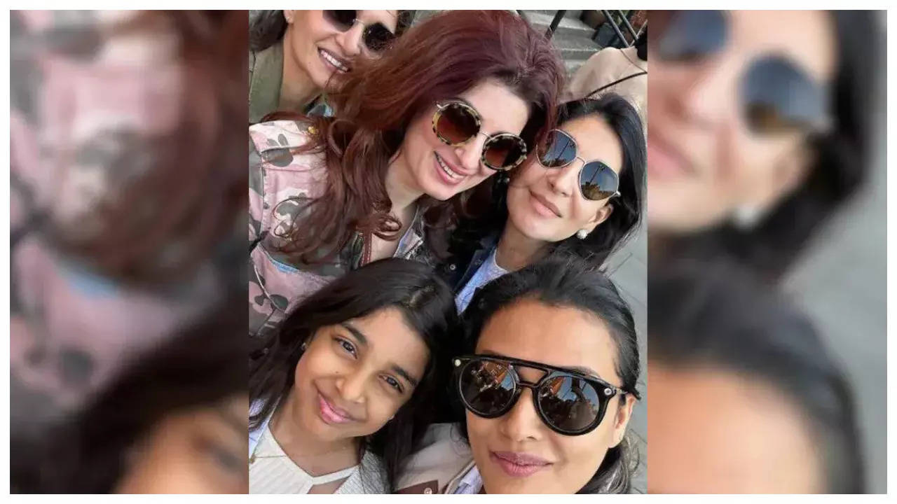 THIS lovely selfie of Twinkle Khanna and Namrata Shirodkar from London is simply unmissable! – See inside |