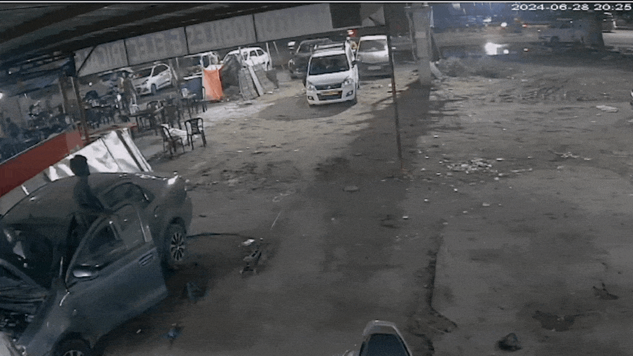 On cam: Bouncer shot multiple times on road in Gurgaon