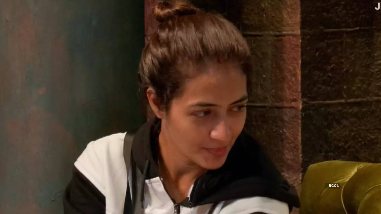 Bigg Boss OTT 3: Chandrika Dixit reveals her father turned alcoholic after her mother’s demise, says ‘He married several times, he was never there for me’