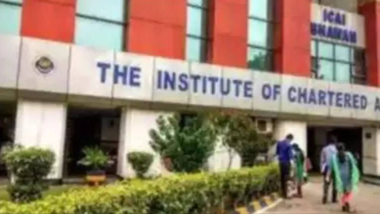 After 'women move back' backlash, ICAI orders probe, says it's 'deeply perturbed'