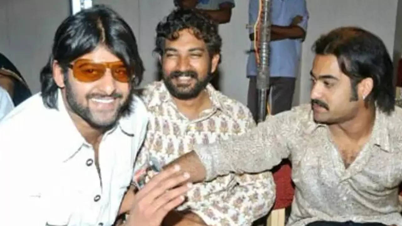 A throwback picture featuring Prabhas and Jr NTR will make you want to see them in a film together | Telugu Movie News Filmymeet