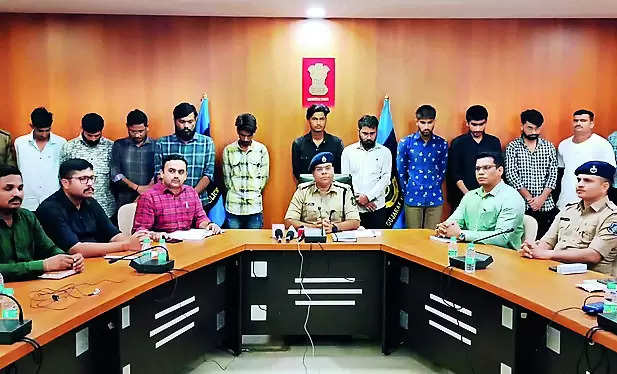 Gang of 10 arrested for ‘digitally detaining’ woman, extorting 1.4cr