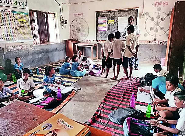 51 students, 5 classes, 1 room: The story of a K’pada primary school