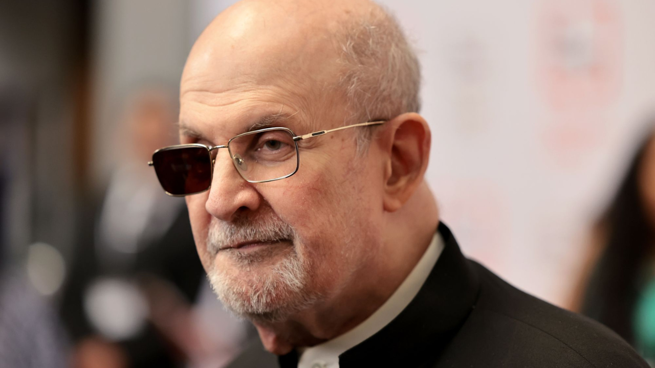 Man accused of stabbing Salman Rushdie rejects plea deal, faces longer jail time